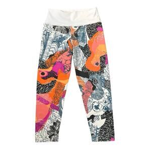 B Brazil Leggings 221 Fitness Womens SZ M Art Graphic Print Stretchy Yoga